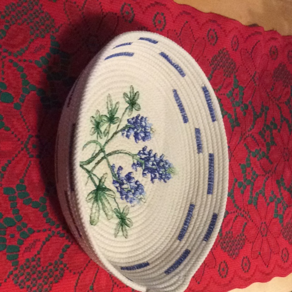 Coiled rope basket,embroidered